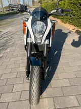 KTM Duke 125 - KTM 125