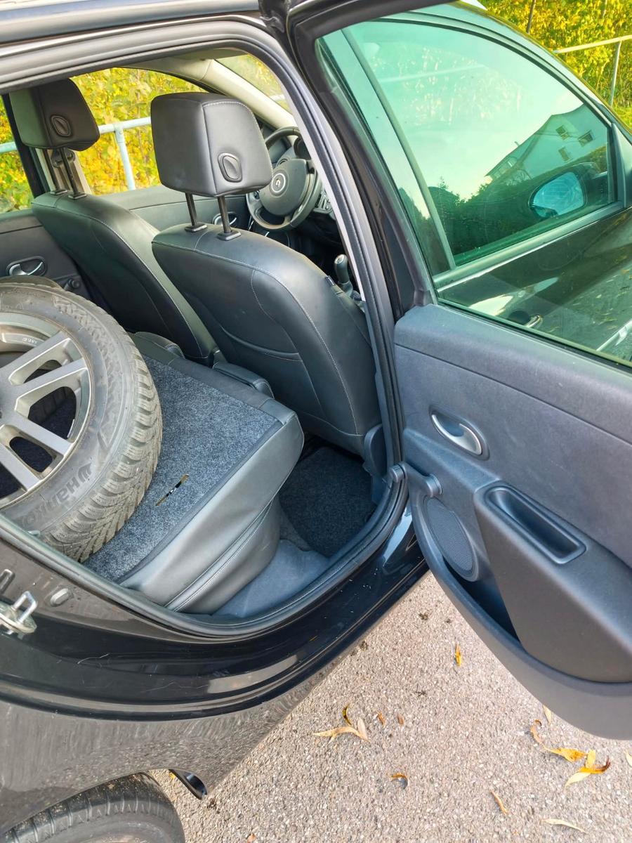 Renault Clio 2012 — photo 11