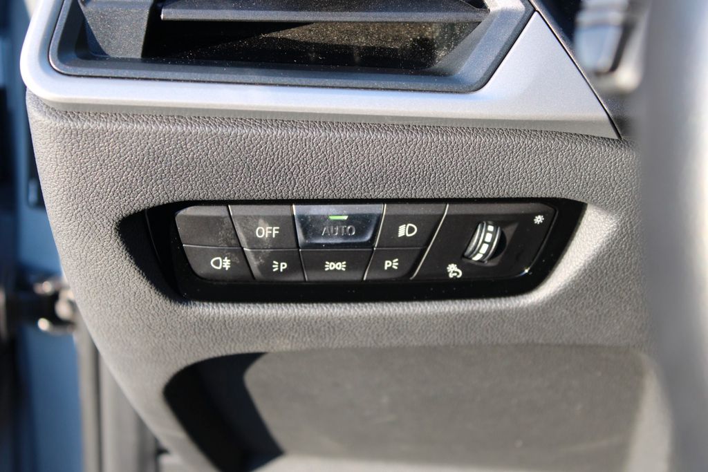 BMW 318d Touring AUT SHZ NAVI PDC LED KLIMAAUT