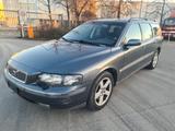 Volvo V70 2.5T.     " Tüv neu + ZR neu " - gebrauchte Volvo V70 aus dem Jahr 2003