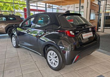 Toyota Yaris - 4