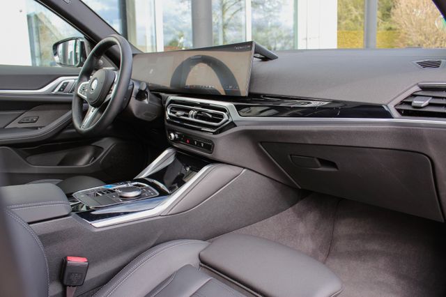 BMW i4 Gran Coupe 40 eDrive / M SPORT / LIVE COCKPIT