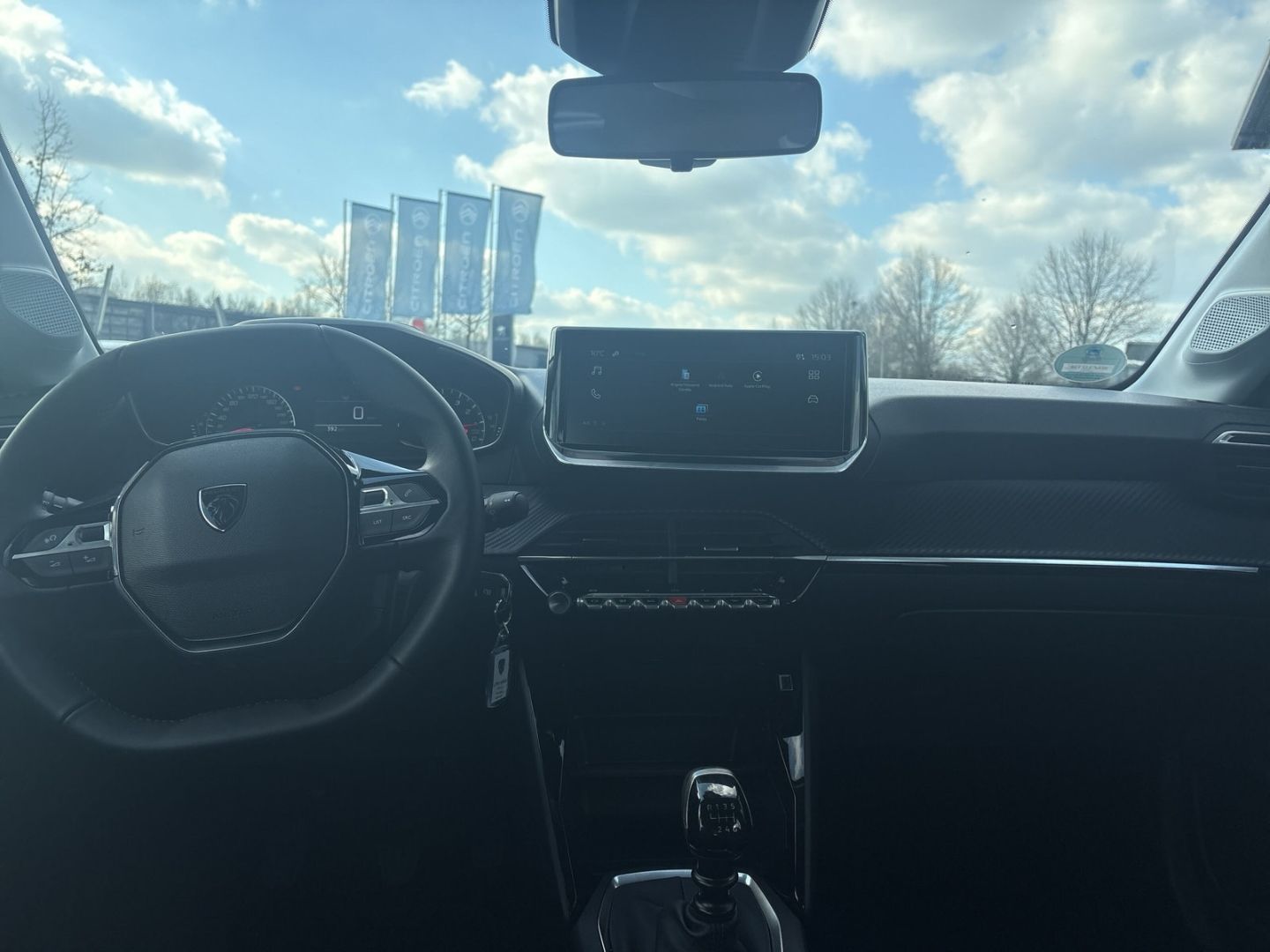 Peugeot 208 - Bild 3