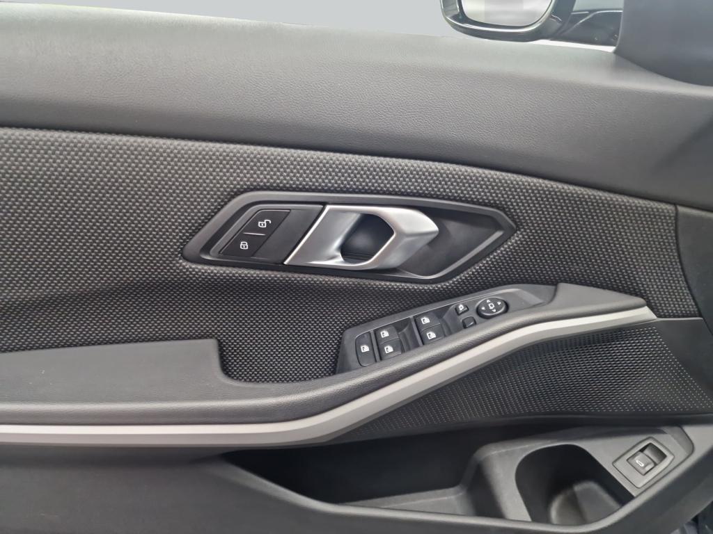 BMW 318 i Touring Aut. LED Navi Parkassistent Alarm, миниатюра 19