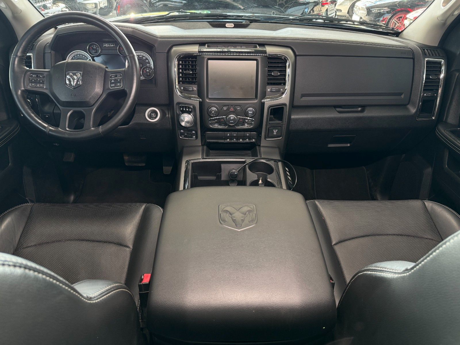 Fahrzeugabbildung Dodge RAM 5,7 Crew Cab Sport LPG 1Hand Deutsche EZ