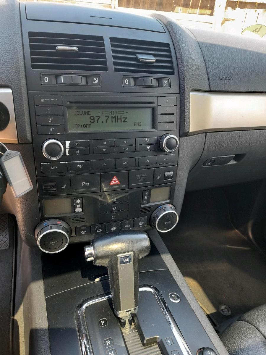 Volkswagen Touareg 2005 — photo 13