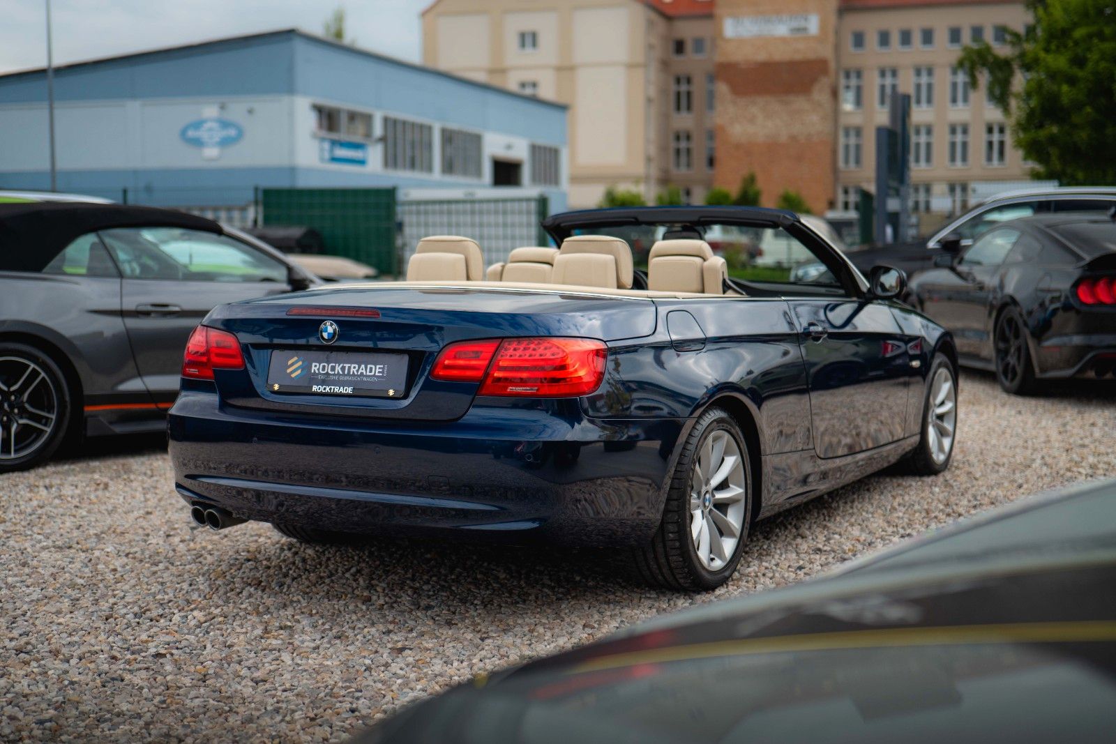 Fahrzeugabbildung BMW 330d Cabrio Sport Edition *Bi-Xenon*H&K*Memory*