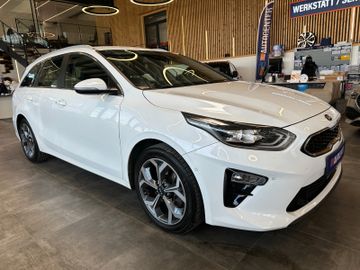 MYAUTOCENTER – Gebraucht- und Jahreswagen mit Werkstattservice in Pfaffenhofen Kia cee'd Sportswagon *Kamera*LED*PDC*