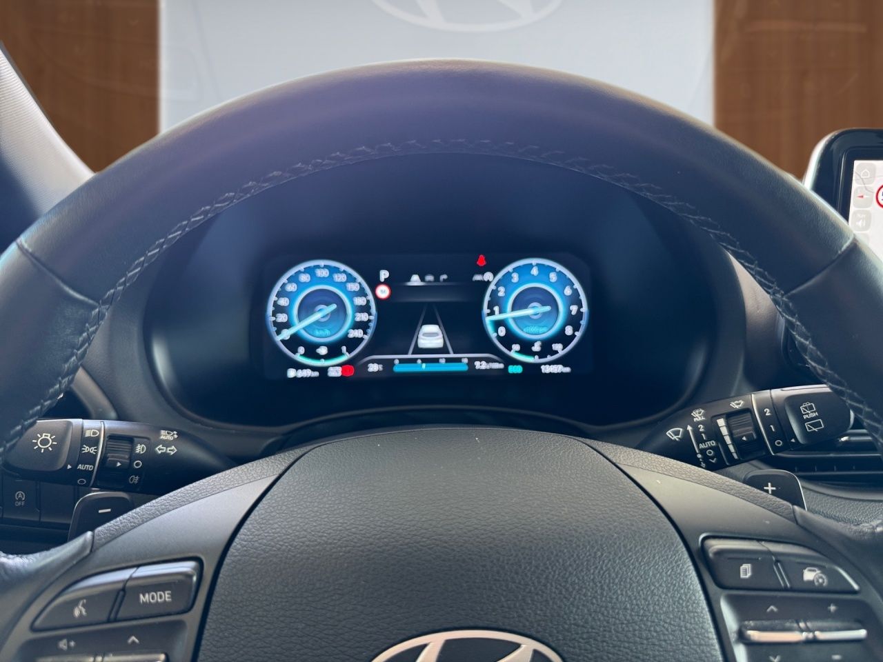 Fahrzeugabbildung Hyundai i30 ADVANTAGE AUT Fernlichtass. Kam. KlimaA LED