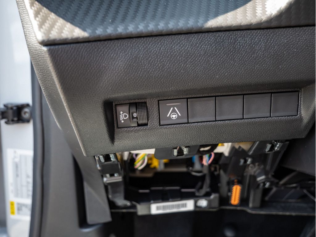 Peugeot 2008 - Bild 13