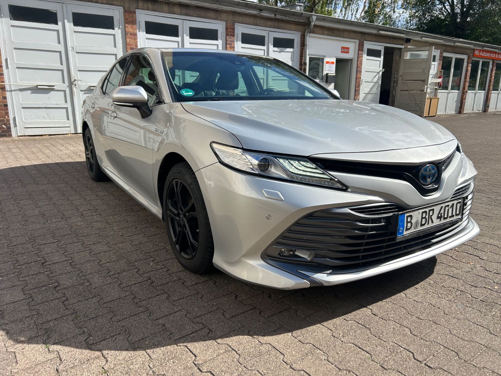 Toyota Camry Hybrid Executive