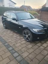 BMW 318d Touring - - BMW 318 aus 2009: Kombi, 318d