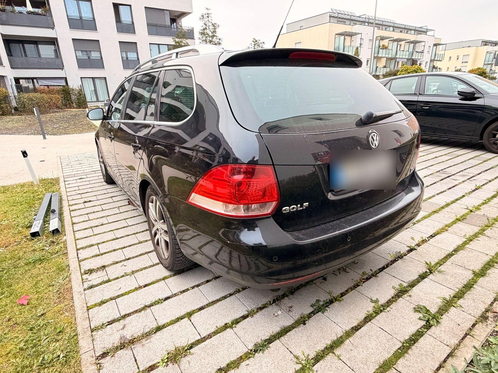 Volkswagen Golf 2008 — rear view