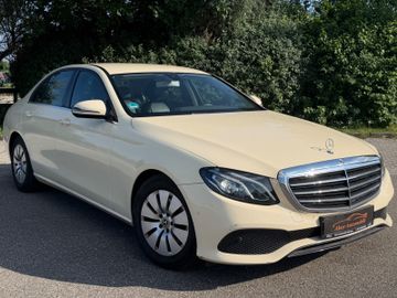 Mercedes E 200 - 4