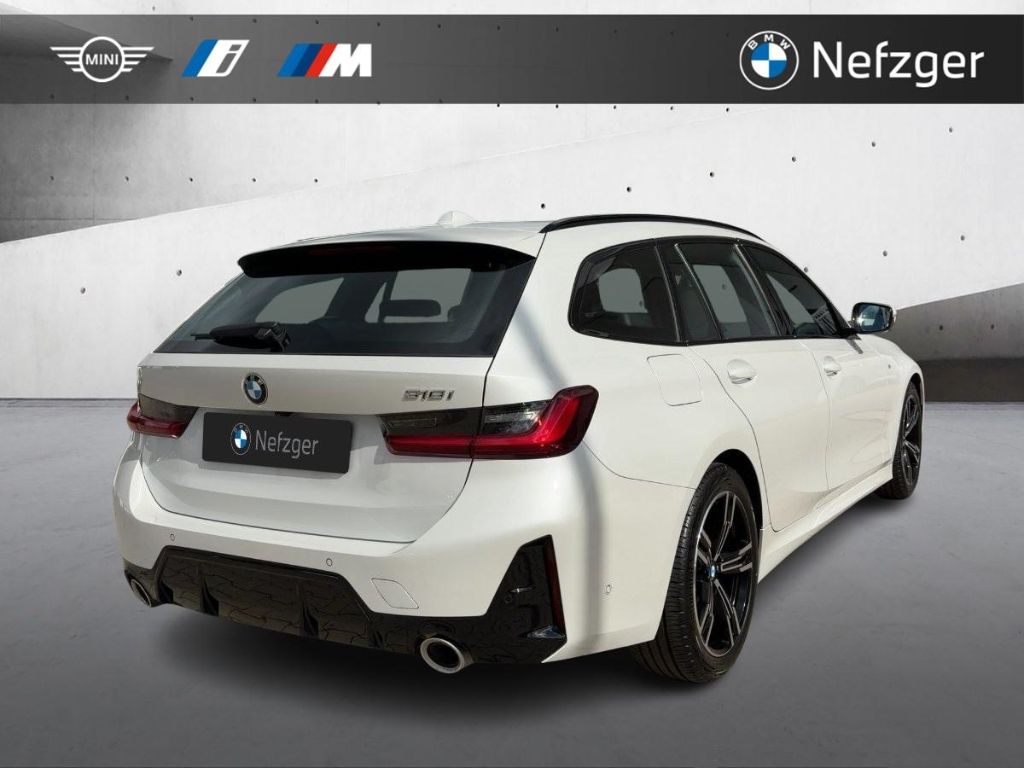 BMW 318 i Touring M Sport HUD LED H&K RFK HiFi foto 4