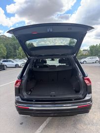 Volkswagen Tiguan Allspace - 9