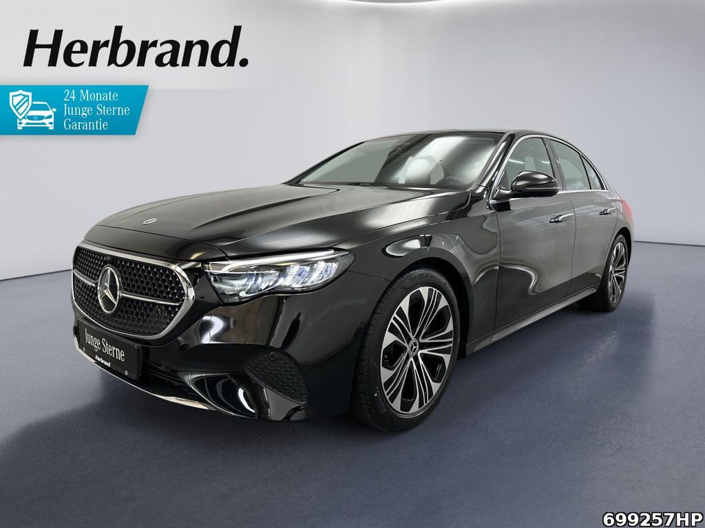 Image of Mercedes-Benz E 200