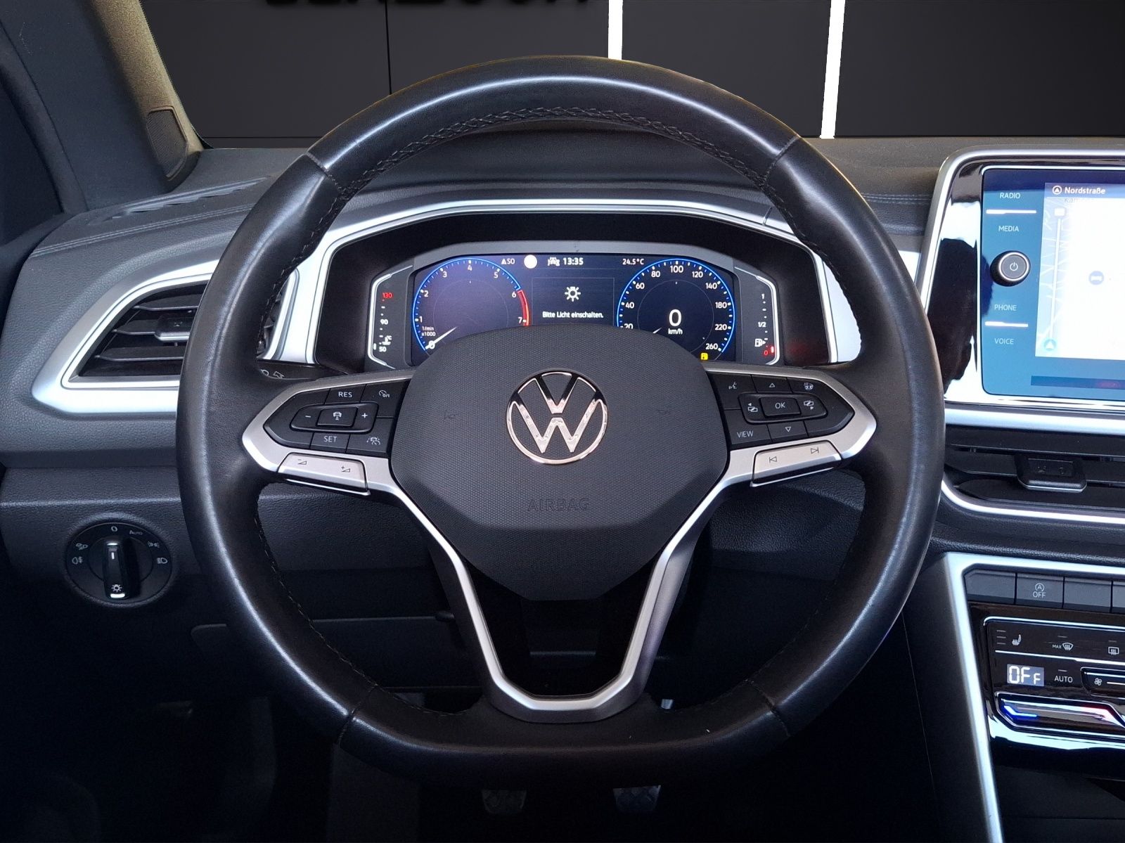 Fahrzeugabbildung Volkswagen T-Roc Cabriolet TSI Style LEDplus Navi AID ACC R
