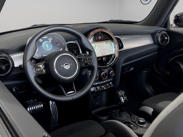 Foto Nummer 7: MINI John Cooper Works Cabrio