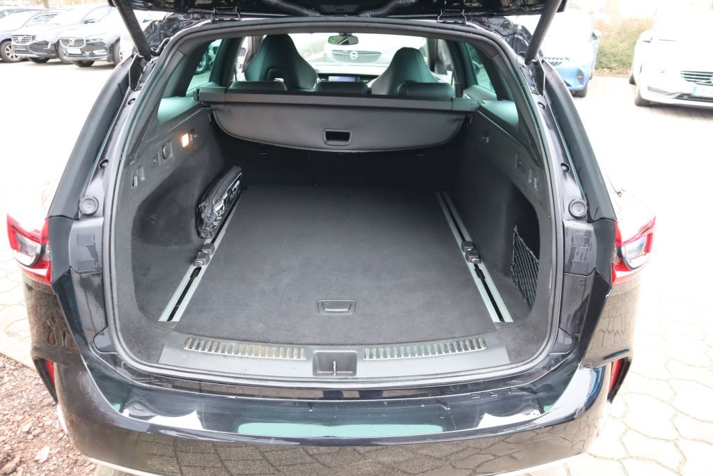 Fahrzeugabbildung Opel Insignia ST GSi 2.0 Turbo+Panorama+HUD+Leder+