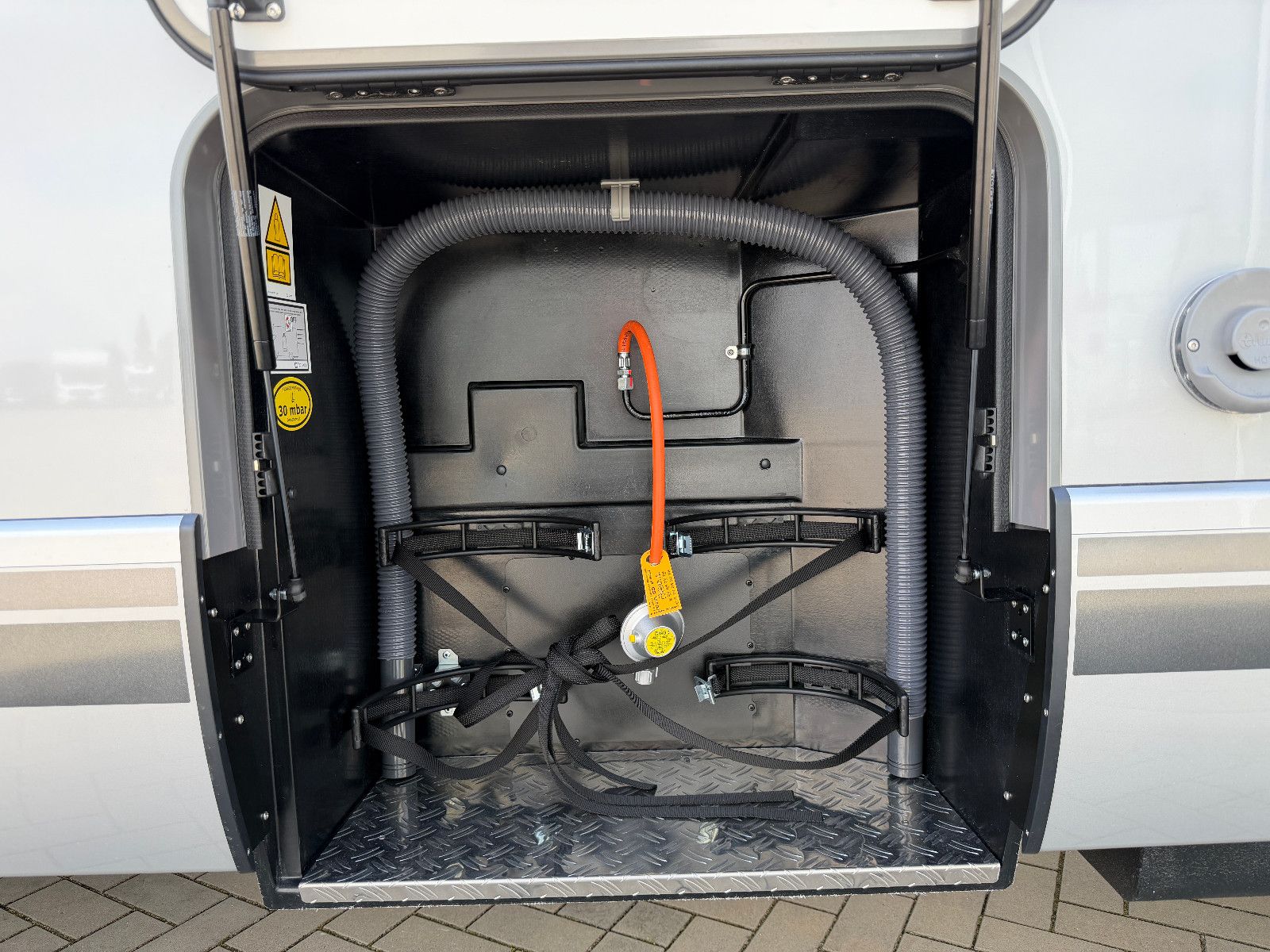 Fahrzeugabbildung HYMER / ERIBA / HYMERCAR B-Klasse MC-T 680 - 12.506€ Sparen!!!