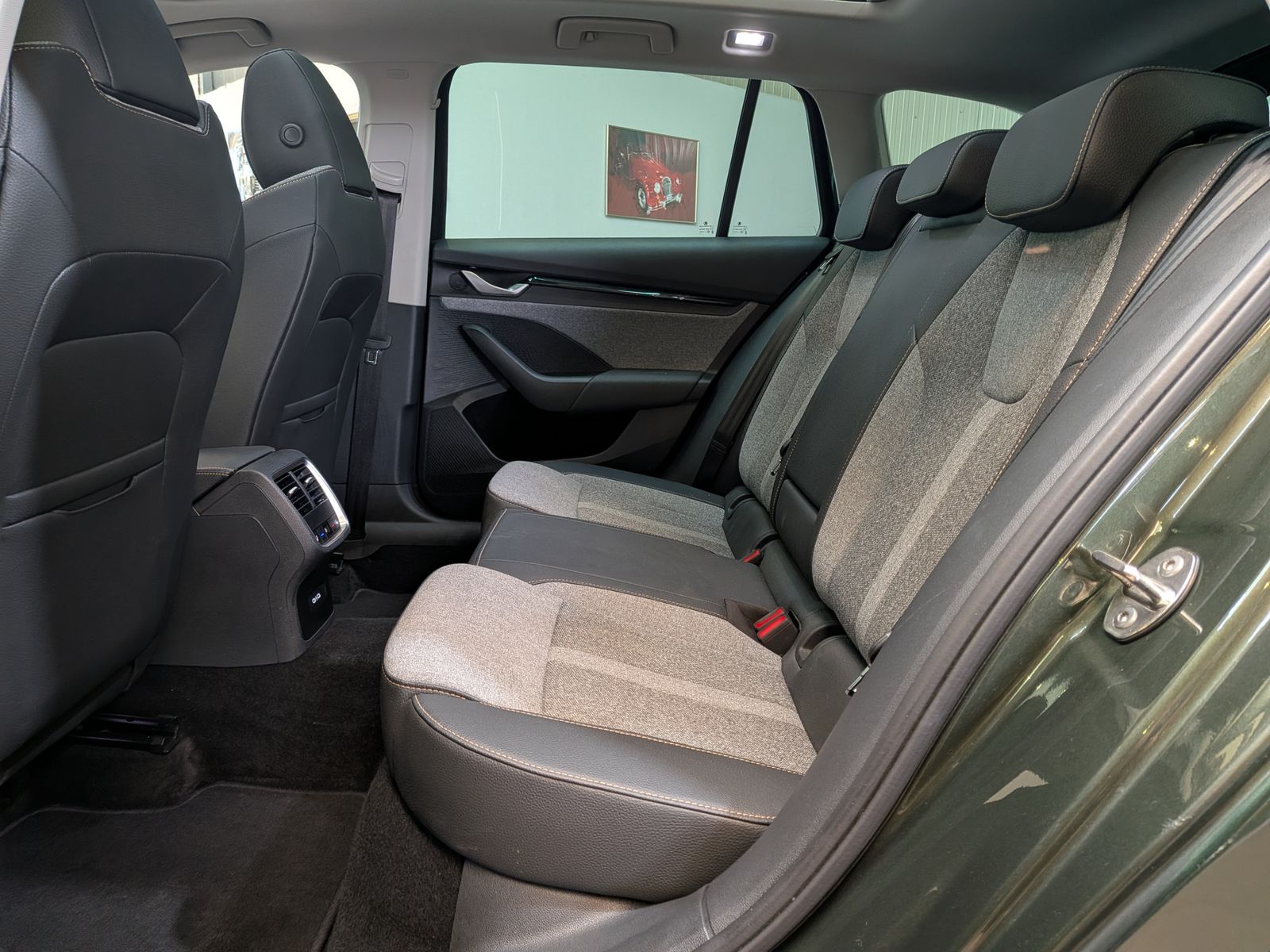Fahrzeugabbildung SKODA Octavia 1.5TSI mHEV Selection TEMP*LED*CAM*PANO*