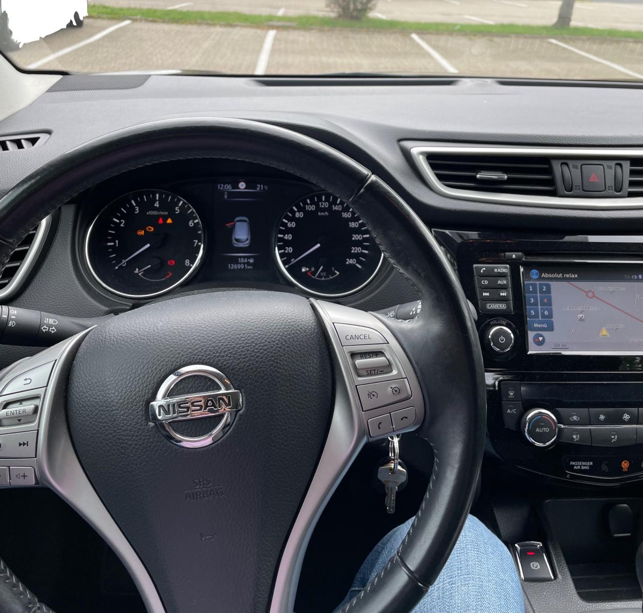 Nissan Qashqai 1.2 Acenta | TÜV 08/28, Navi