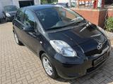Toyota Yaris / Charade Cool Klima 1. Hand 107.000 KM - Toyota Yaris: Schwarz