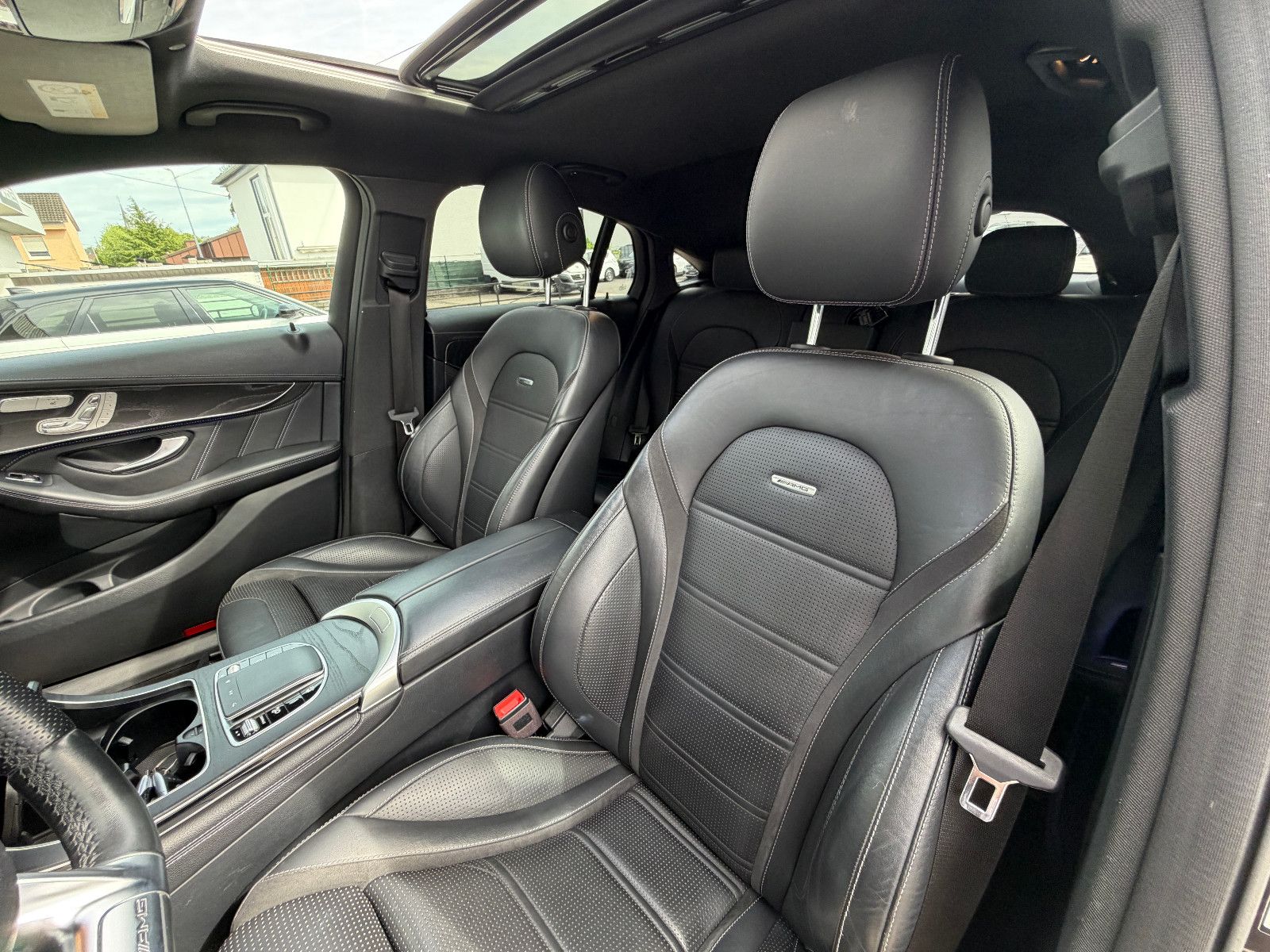 Fahrzeugabbildung Mercedes-Benz GLC 63 AMG Coupe/MBUX/Ambiente/Schiebedach/Kam/