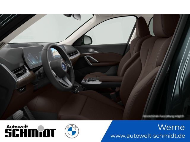 BMW iX1 - Bild 3