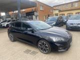 Ford Focus Lim. ST-Line*1.Hand* - Ford Focus Gebrauchtwagen in Braunschweig