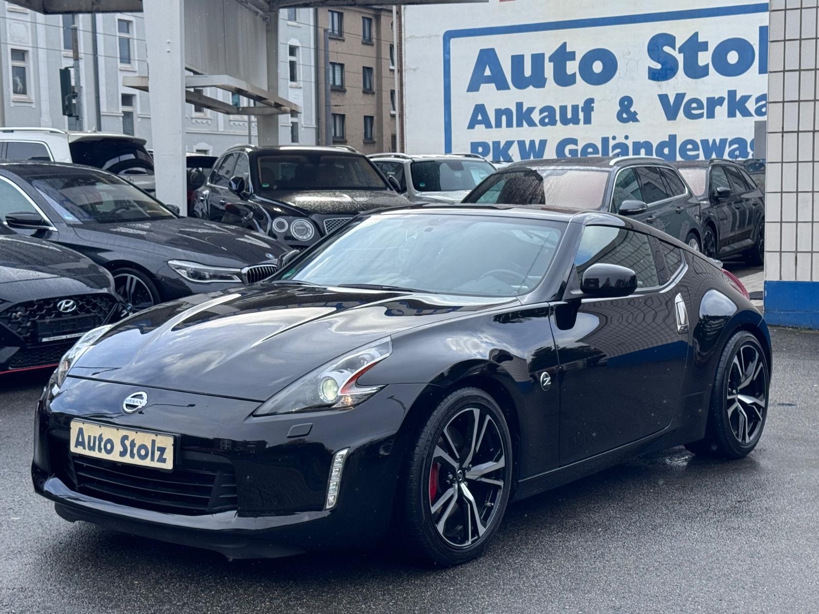 Nissan 370Z Pack KAMERA,AKRAPOVIC,DEUTSCHES-AUTO,1-HAND
