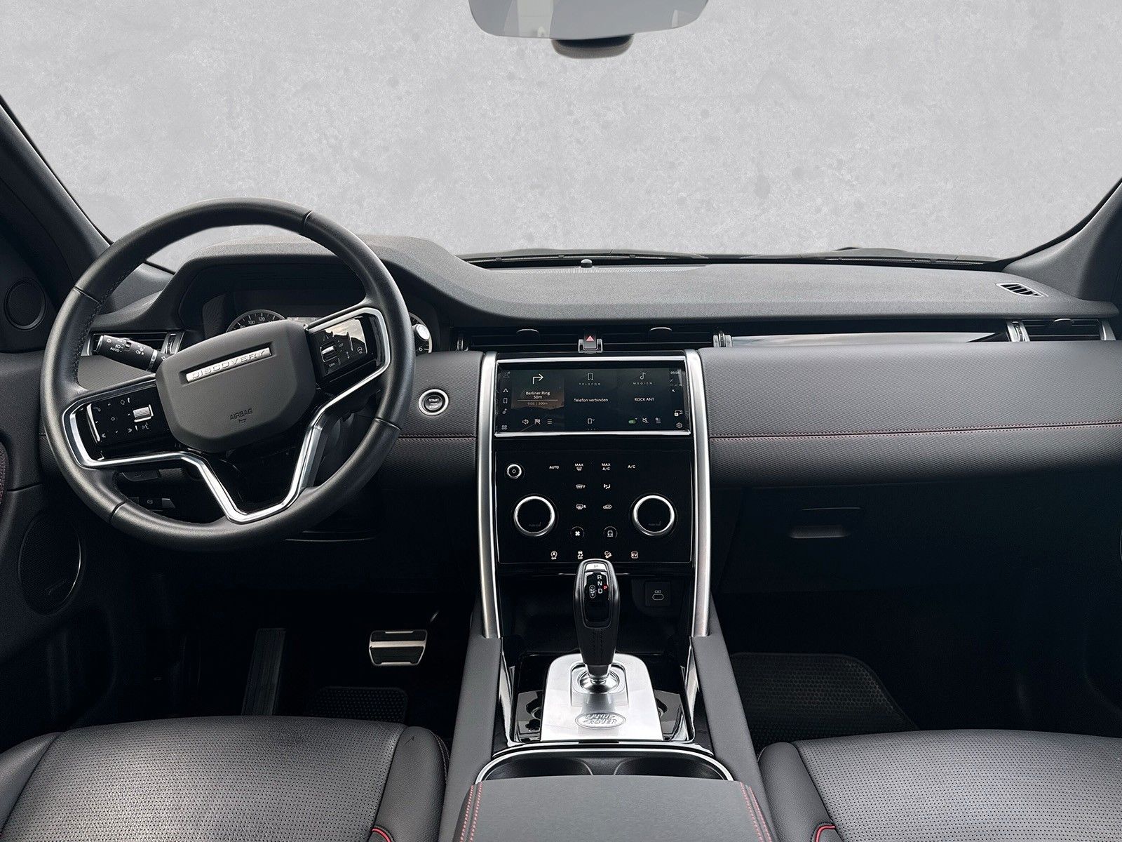 Fahrzeugabbildung Land Rover DISCOVERY SPORT P300e R-Dynamic SE