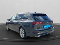 Volkswagen Golf VIII Variant 1.5 eTSI Style +DSG+LED+KLIMA+