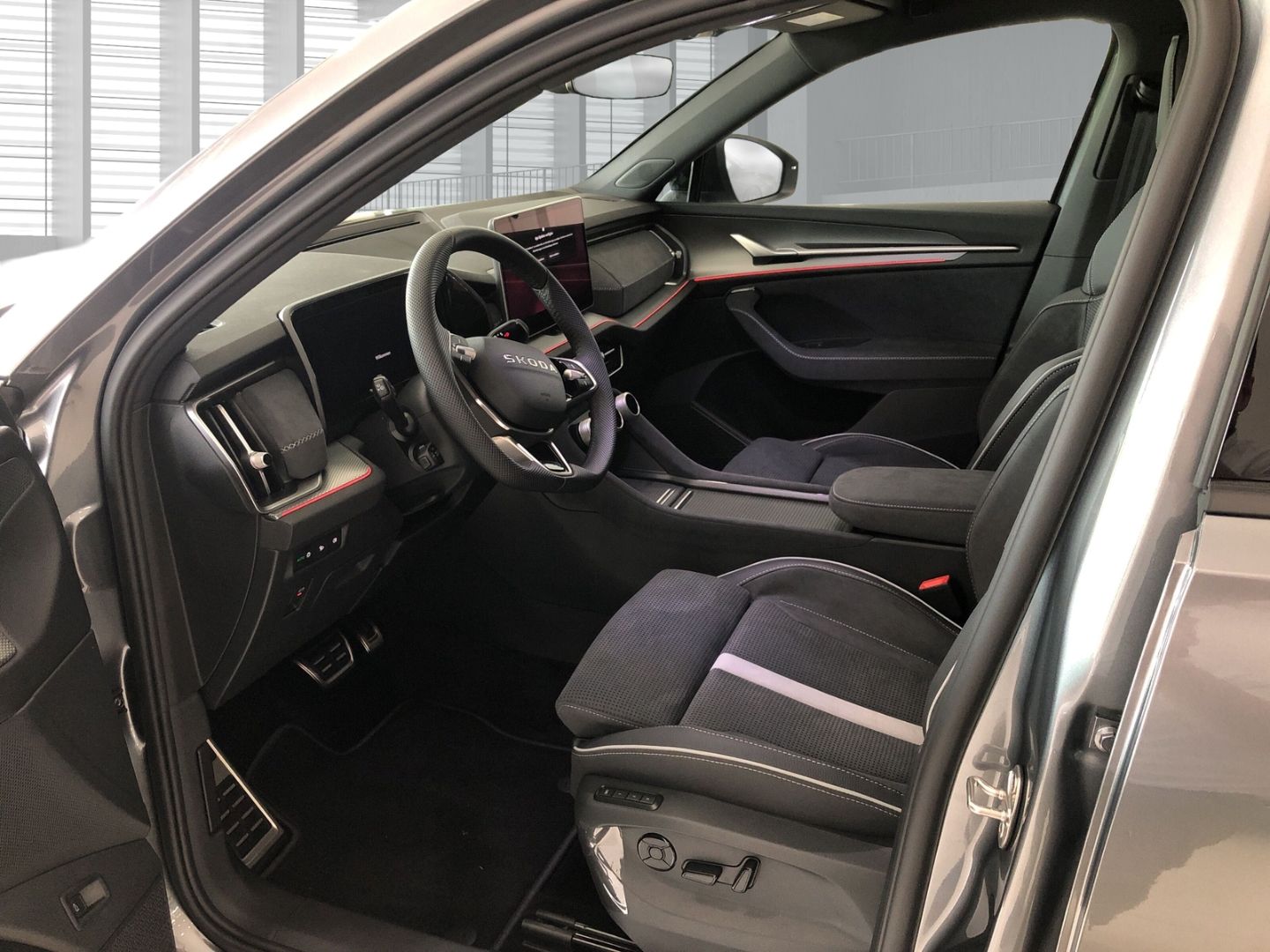Fahrzeugabbildung SKODA Kodiaq Sportline 4x4 2.0 TDI DSG Sportpaket AD A