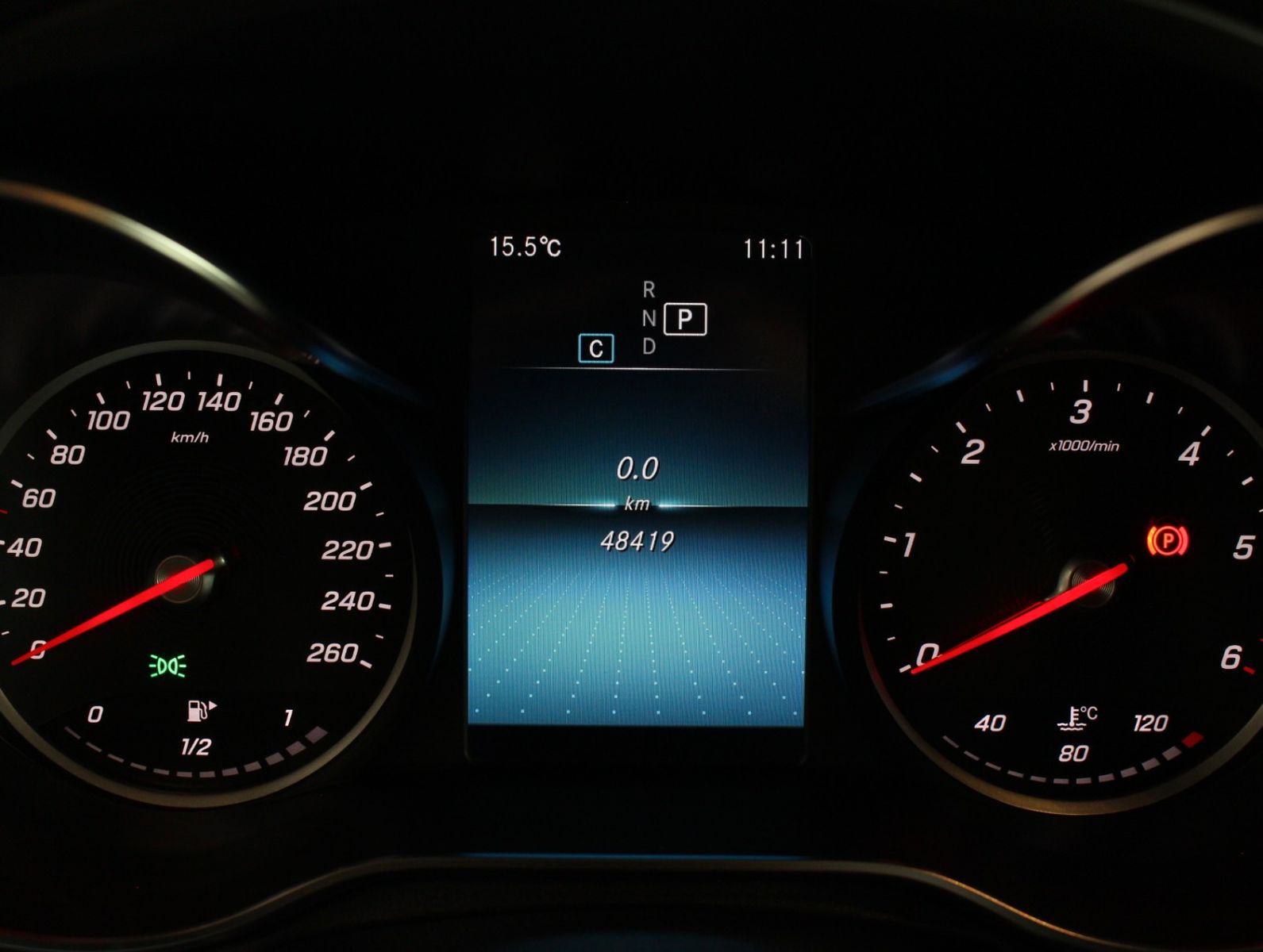 Fahrzeugabbildung Mercedes-Benz GLC 220d 4Matic AMG Line Standhzg.*Distronic*360