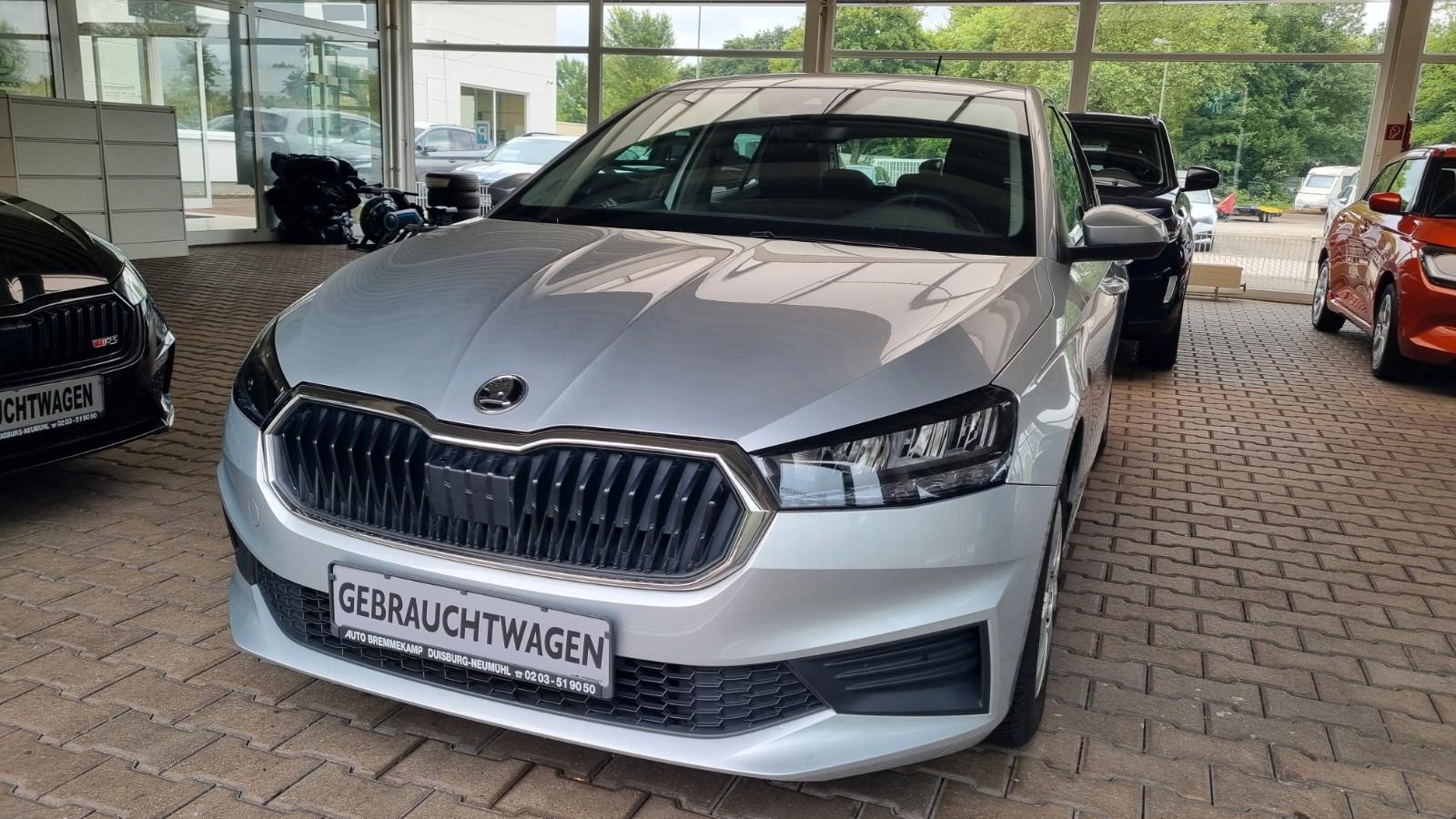 Skoda Fabia 1.0 MPI Active, SmartLink