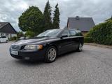 Volvo V70 2.4 Momentum 125kW Momentum - gebrauchte Volvo V70 aus dem Jahr 2004