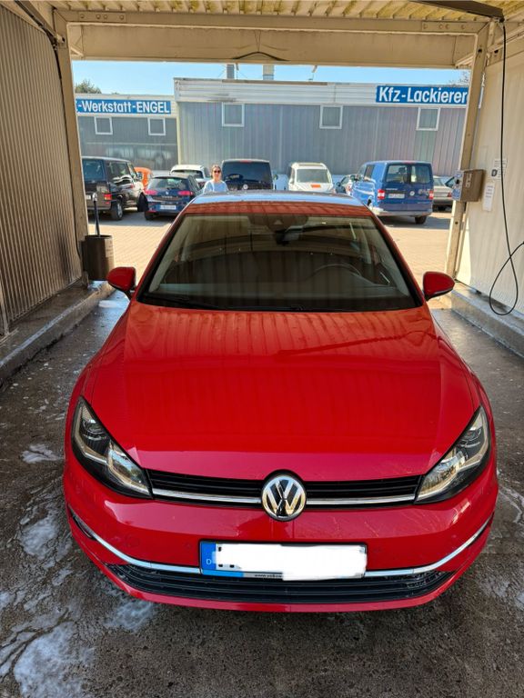 Image of Volkswagen Golf