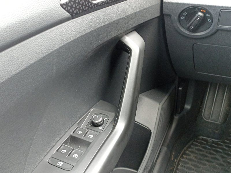 Fahrzeugabbildung Volkswagen T-Cross 1.0 TSI DSG Style+AHK+NAVI+LED+KAMERA