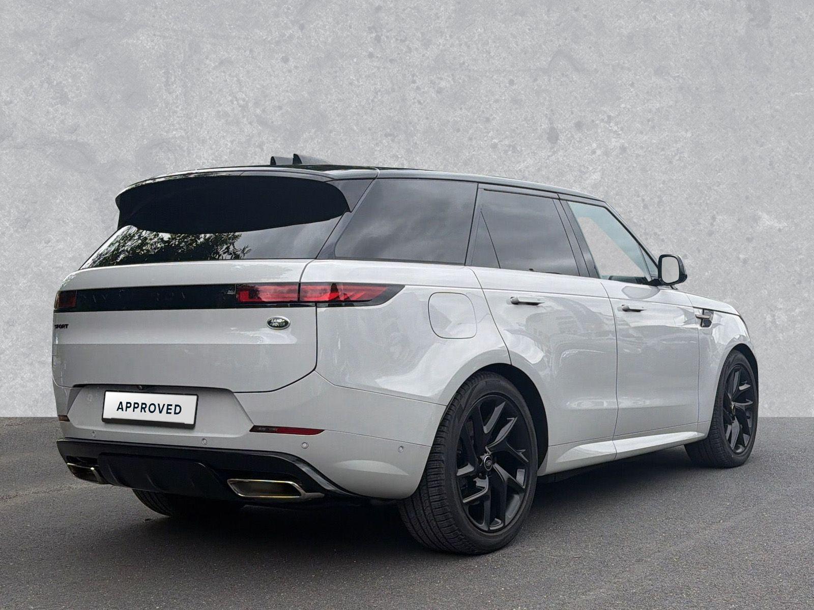 Land Rover Range Rover Sport P510e First Edition Stand Hzg.