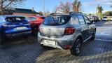 Dacia Sandero Stepway Celebration Navi, Allwetterräder - Dacia Sandero: Stepway Celebration