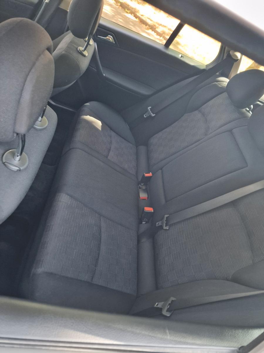 Mercedes-Benz C200 2004 — photo 6