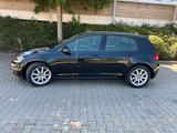 Volkswagen Golf 1.0 TSI  63kW 86PS Trendline  - Volkswagen Golf: 6.0