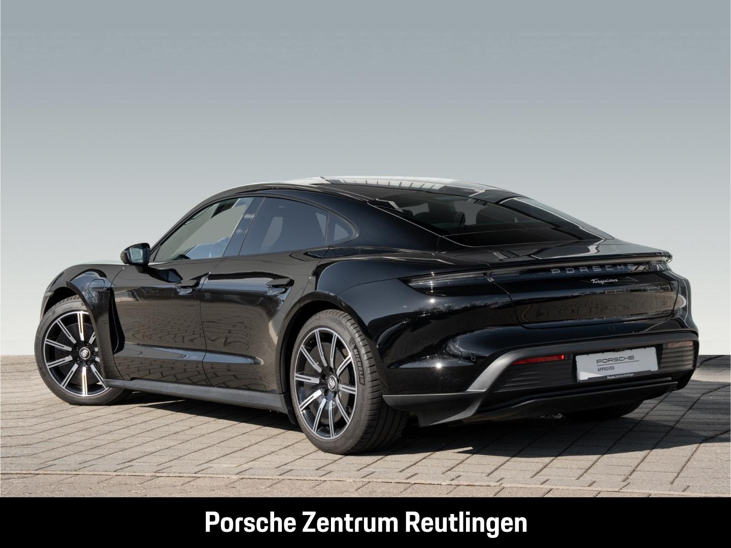 Porsche Taycan Head-Up Surround-View 20-Zoll Abstandstem