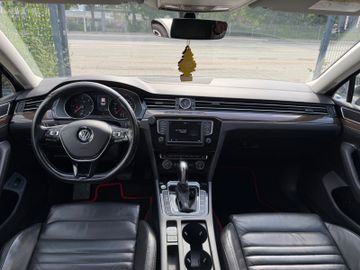 Volkswagen Passat - 7