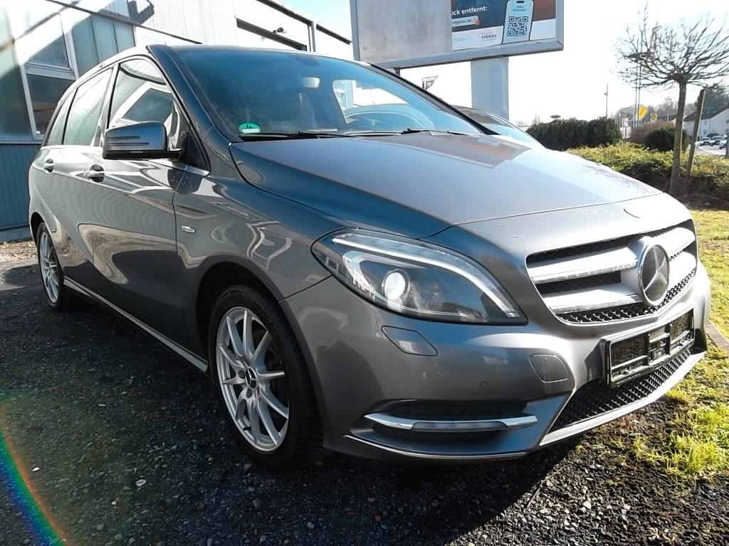 Mercedes-Benz B 180 CDI Klimaaut,Navi,RFK,2xPDC,Shz,Xenon,LED