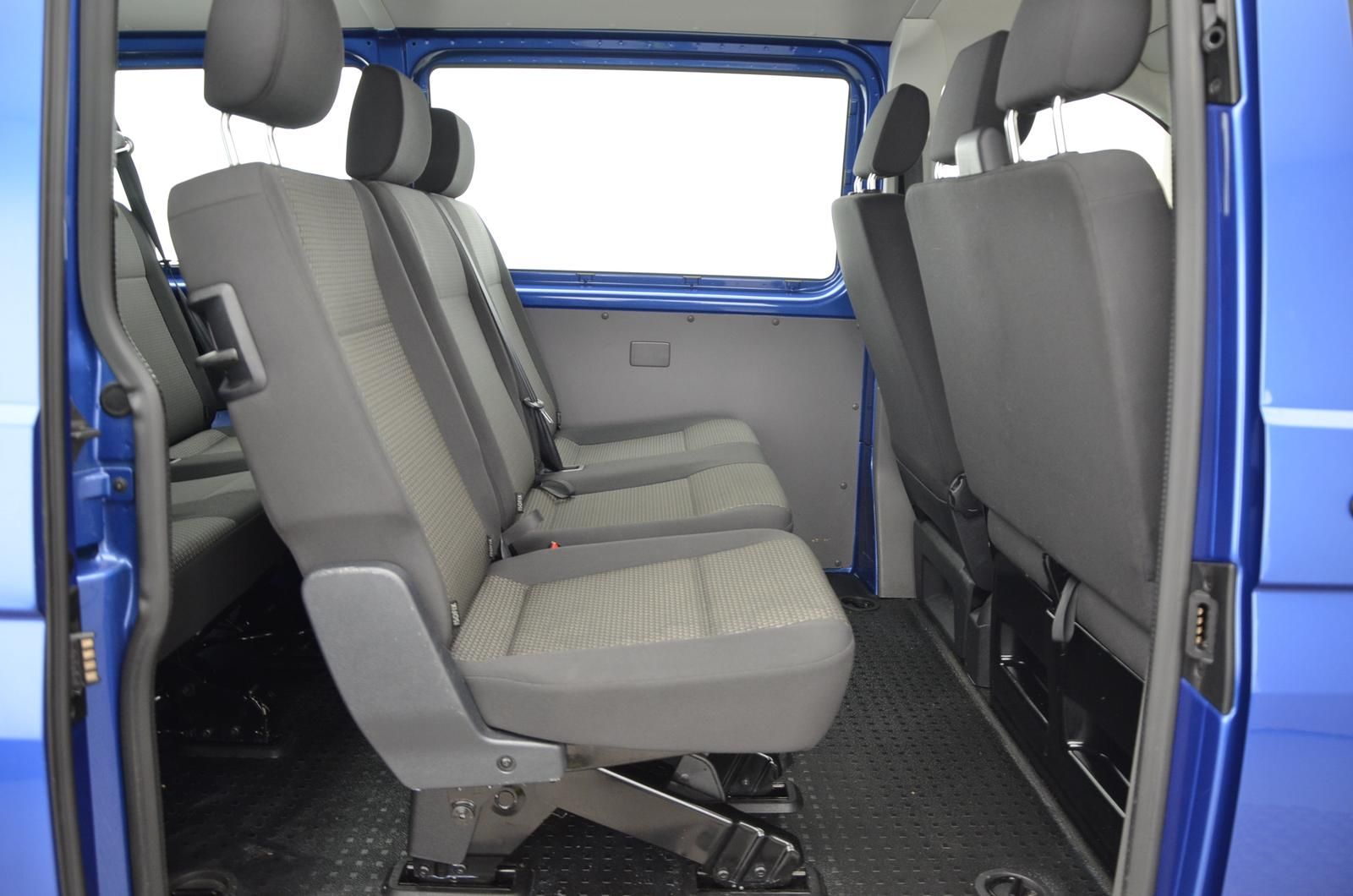 Fahrzeugabbildung Volkswagen T6.1 Transporter Kombi 2.0l TDI 81kW 5-Gang AHK