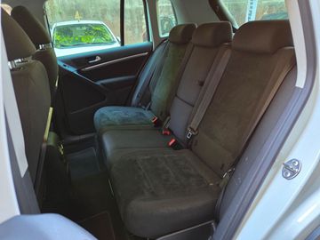 Volkswagen Tiguan - 10