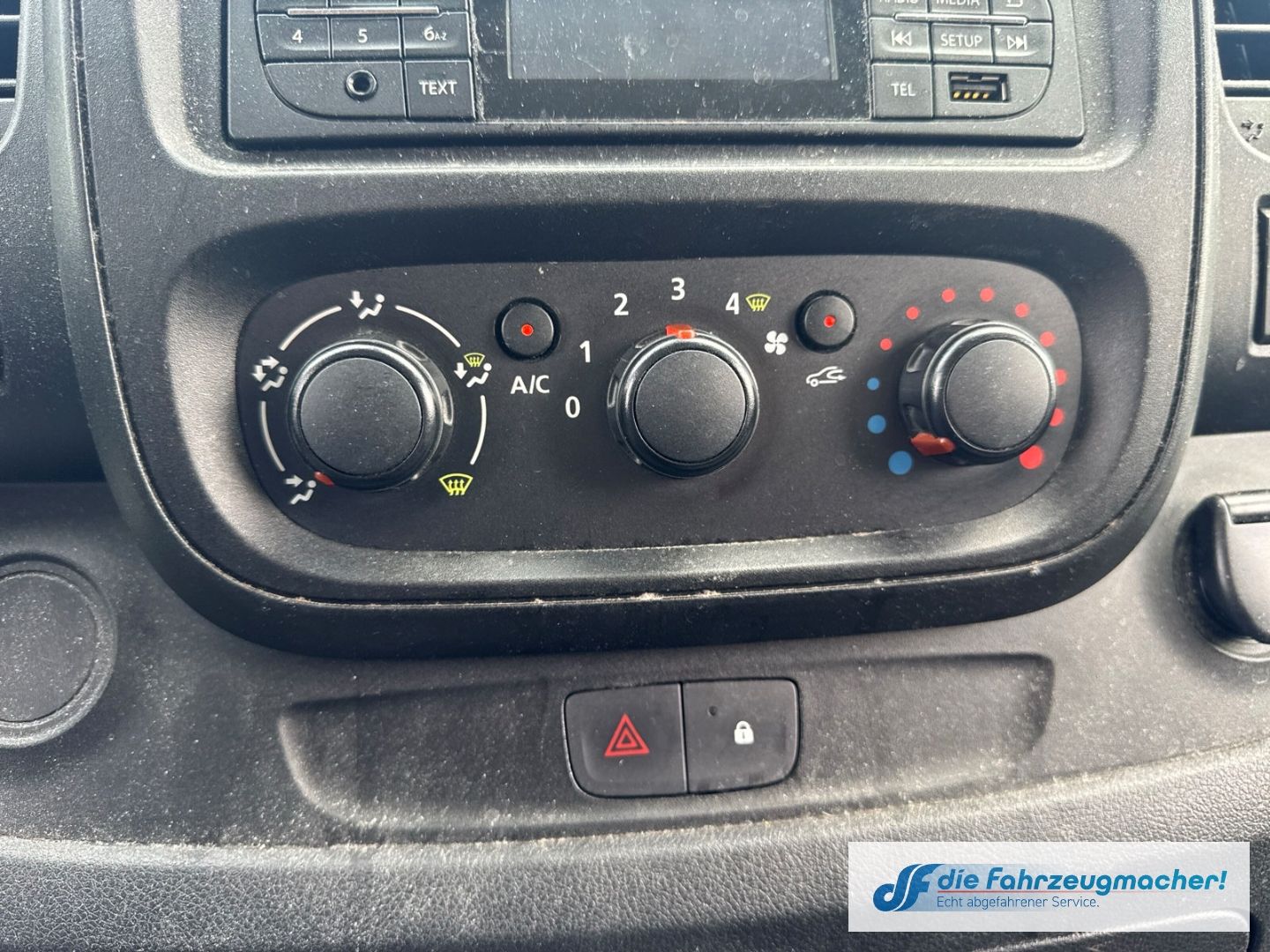 Fahrzeugabbildung Opel Vivaro B Kasten Combi L1H1 2,7t *1448 *EXPORT